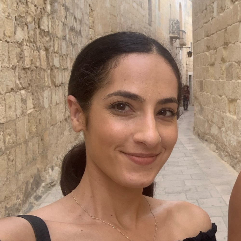 Meet your Posher, Golie